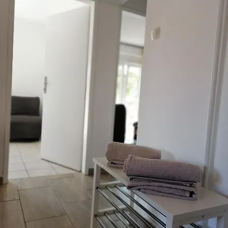 2 Punta شقة *