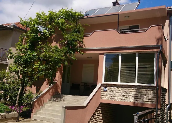 2 Punta Пакоштане