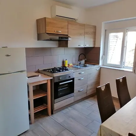 2 Punta * Pakoštane